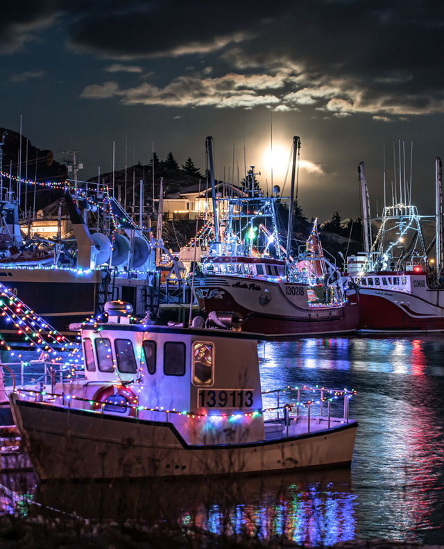 Port de Grave Boat Lighting Moon