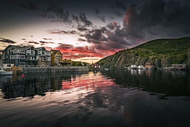 Quidi Vidi Glow