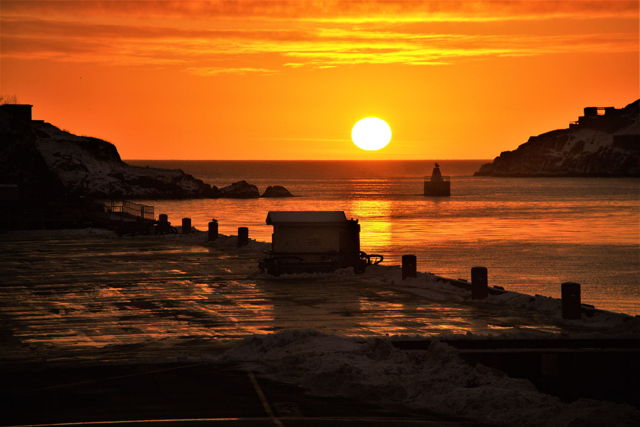 Sunrise Through The Narrows