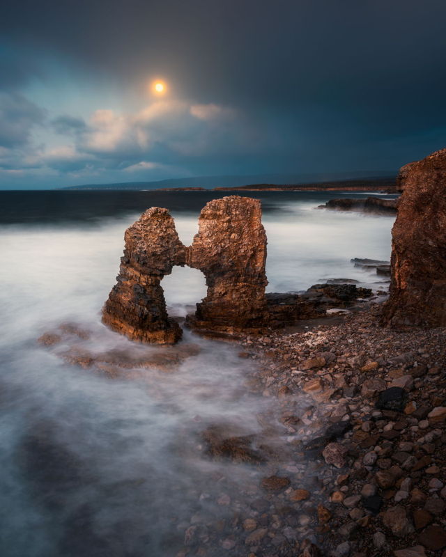Moon Over Kissing Rocks | Gord Follett | ARTfunnels