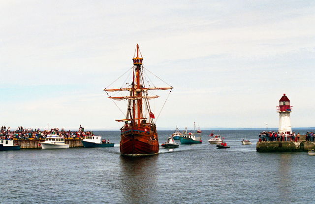 'Matthew' arriving at Grand Bank - 1997