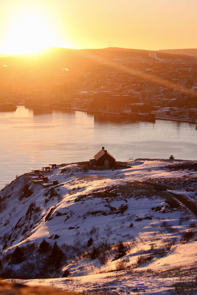 Golden hour magic at Signal Hill - where the sky ignites with hues of wonder