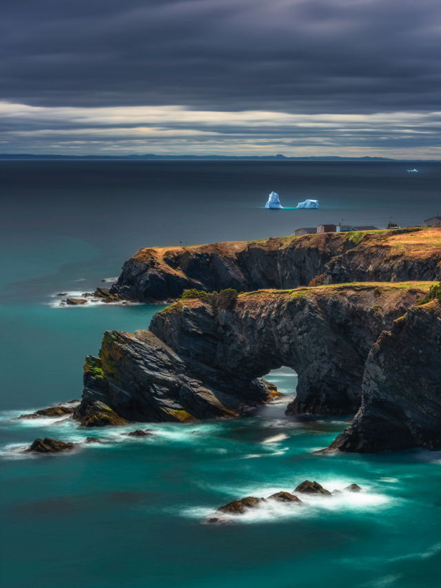 Mouses Hole Sea Arch and Icebergs