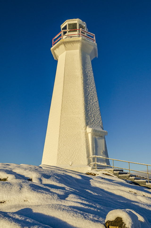 Frozen Lighthouse 2