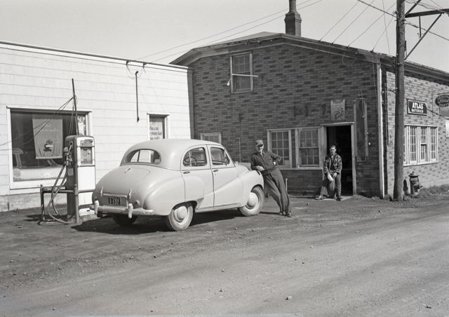 Buffett's garage - Grand Bank - early 1950s
