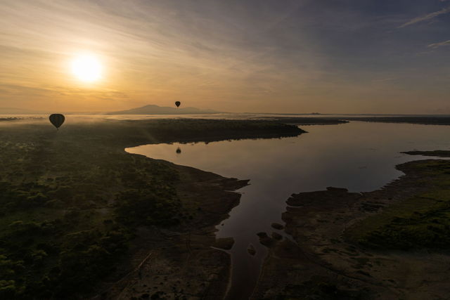 Sunrise Ballon Over the Water