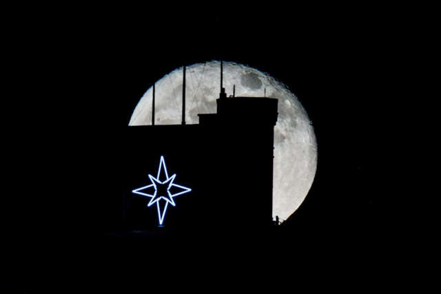 Boxing Day Full Moon